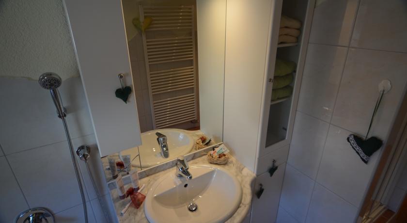 Ferienhaus Niedernsill Kamer foto